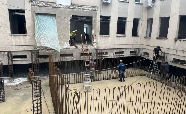 Ion Mînzînă a verificat stadiul lucrărilor la proiectele derulate la Spitalul de Pediatrie