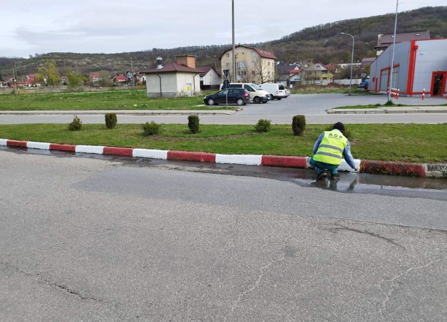 Lucrări de salubrizare la Ștefănești