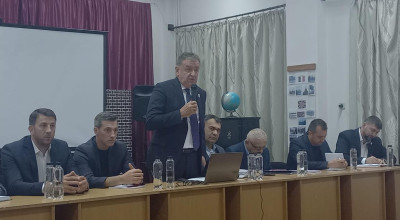 Cristian Gentea de vorbă cu cetățenii din cartierele Războieni și Craioveni