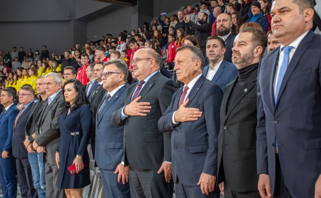 S-a INAUGURAT Sala Polvalentă Piteşti