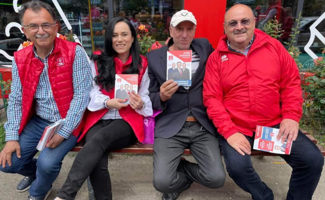 Ion Mînzînă și Simona Bucura-Oprescu, alături de Aurel Costache și echipa puternică pentru Mioveni!