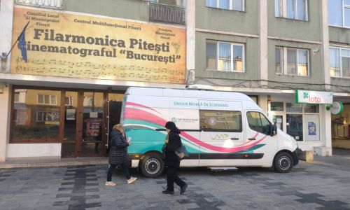 131 de teste gratuite, efectuate în cadrul campaniei de prevenire a cancerului de col uterin, la Pitești!