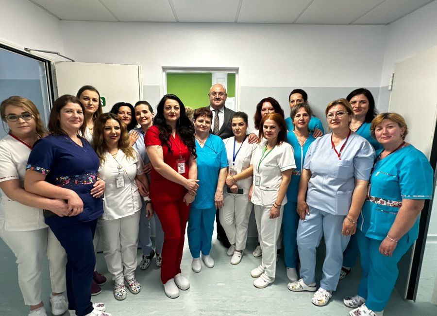 Etajul VI al Spitalului de Pediatrie Pitești a fost reabilitat! Ion Mînzînă: “Avem obligația să facem tot ce este posibil pentru sănătatea copiilor!”