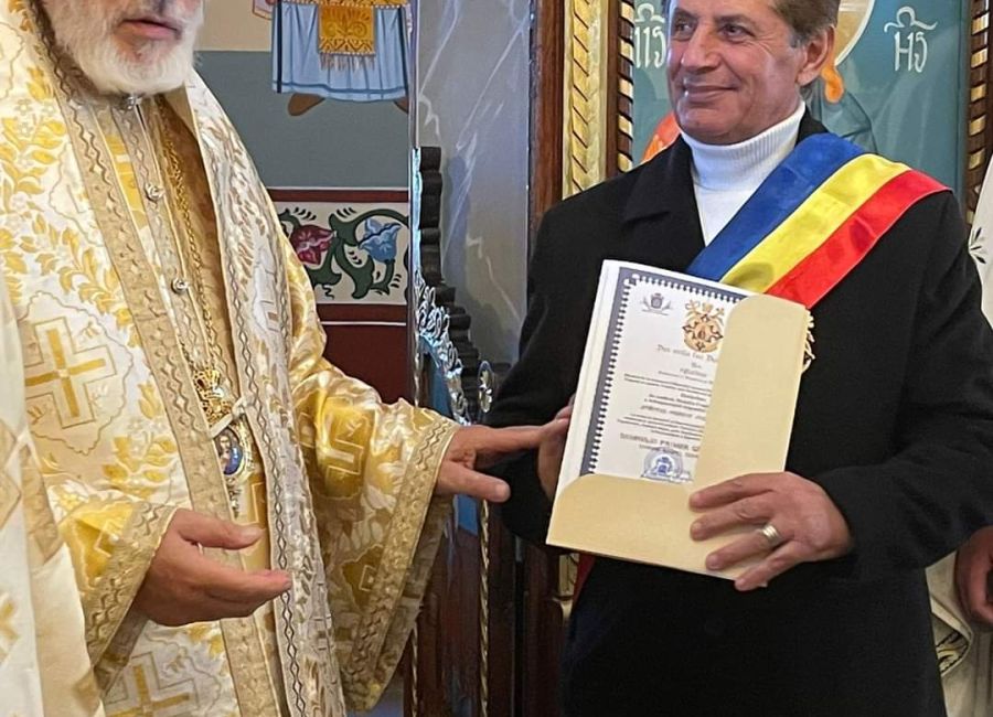 Momente emoționante în comuna Bogați! A fost sfințită biserica din satul Godinaci