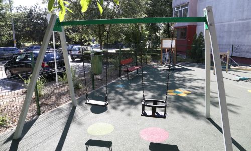 Un loc modern de joacă a fost inaugurat pe strada Făgăraș din Pitești!