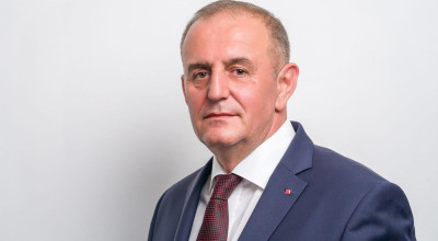 Primarul orașului Ștefănești, Nicolae Velcea, a schimbat denumirea Gării Ștefănești în Gara 'Ion C. Brătianu'!!