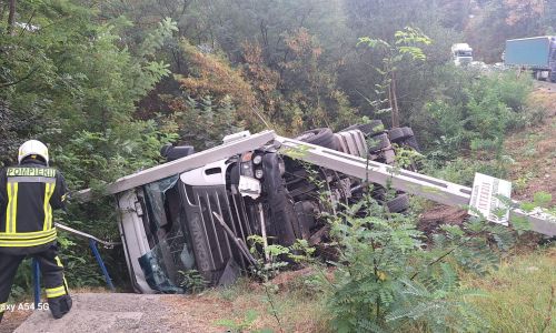 Un TIR a făcut PRĂPĂD în Argeș
