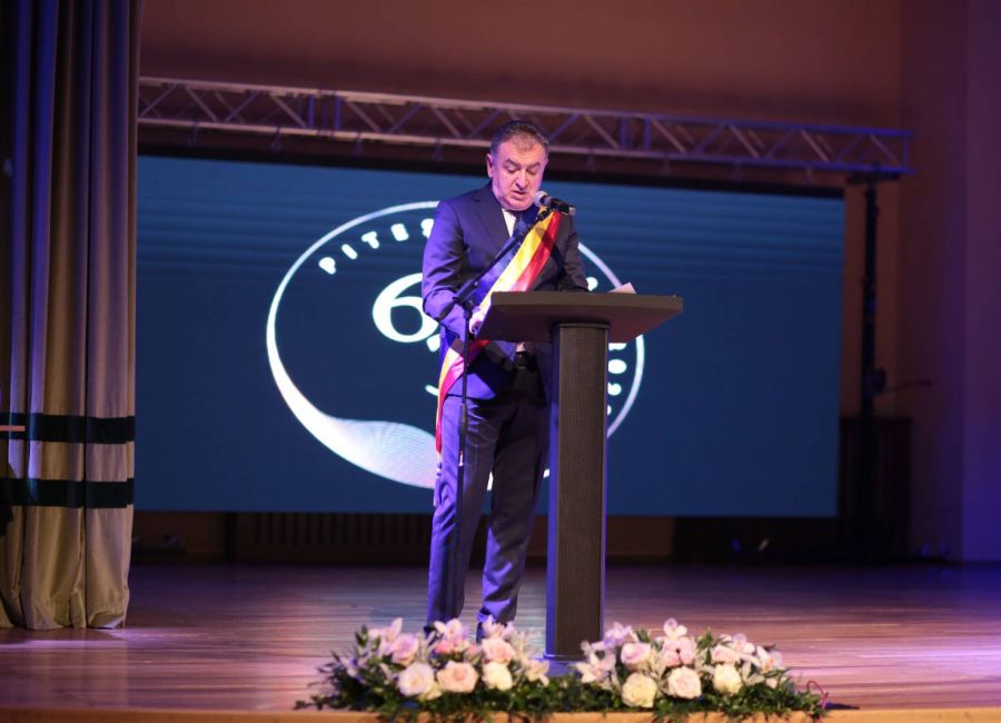 Cristian Gentea, la împlinirea a 635 de ani de la prima atestare documentară a Piteştiului: ‘Vreau să vă mulţumesc dumneavoastră, piteştenilor...’
