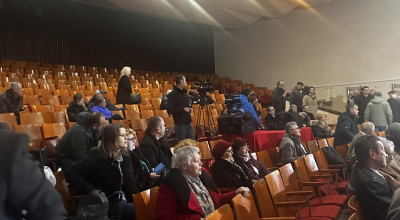 Situație PENIBILĂ la PNL Argeș! Alina Gorghiu, întâlnire cu pensionarii fără pensionari!