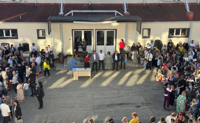 Aproximativ 6.000 de elevi, preșcolari și antepreșcolari au început noul an școlar la Mioveni