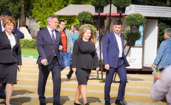 Ministrul Muncii și Solidarității Sociale, Simona Bucura-Oprescu, deschide lista candidaților PSD Argeș pentru Parlament