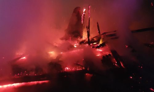 INCENDIU în Argeș! O cabană a luat FOC