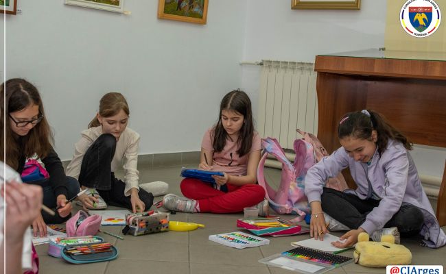 Expoziţie dedicată copiilor, la Muzeul Județean Argeș