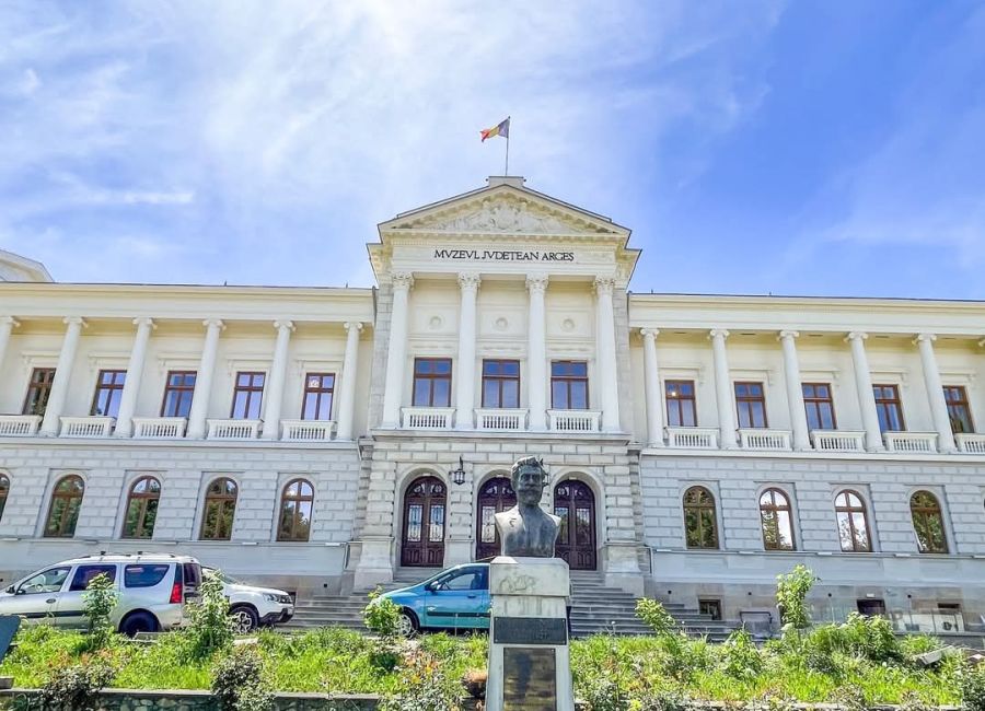 Se pregătește recepția lucrărilor de restaurare a Muzeul Județean Argeș
