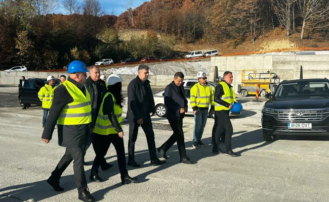 Ciolacu, Grindeanu, Neacșu, alături de Mînzînă, Simona Bucura Oprescu și Gentea, în Argeș la Autostrada Pitești-Sibiu