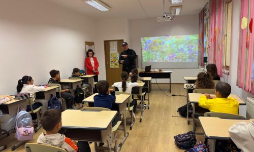 Acțiune de educație rutieră la Școala Gimnazială „N. Iorga” - Pitești