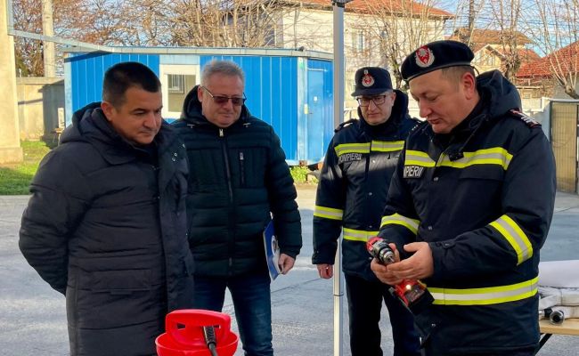 Tehnică nouă de intervenție în dotarea pompierilor argeșeni, cu fonduri de la CJ Argeș
