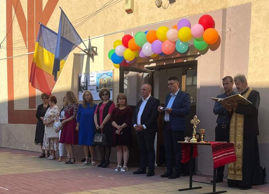 Anul școlar a început cu multă emoție și bucurie la Ștefănești