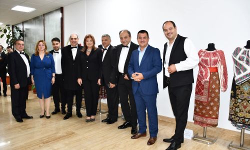 Momente emoționante la 70 de ani de activitate ai Orchestrei „Doina Argeșului”