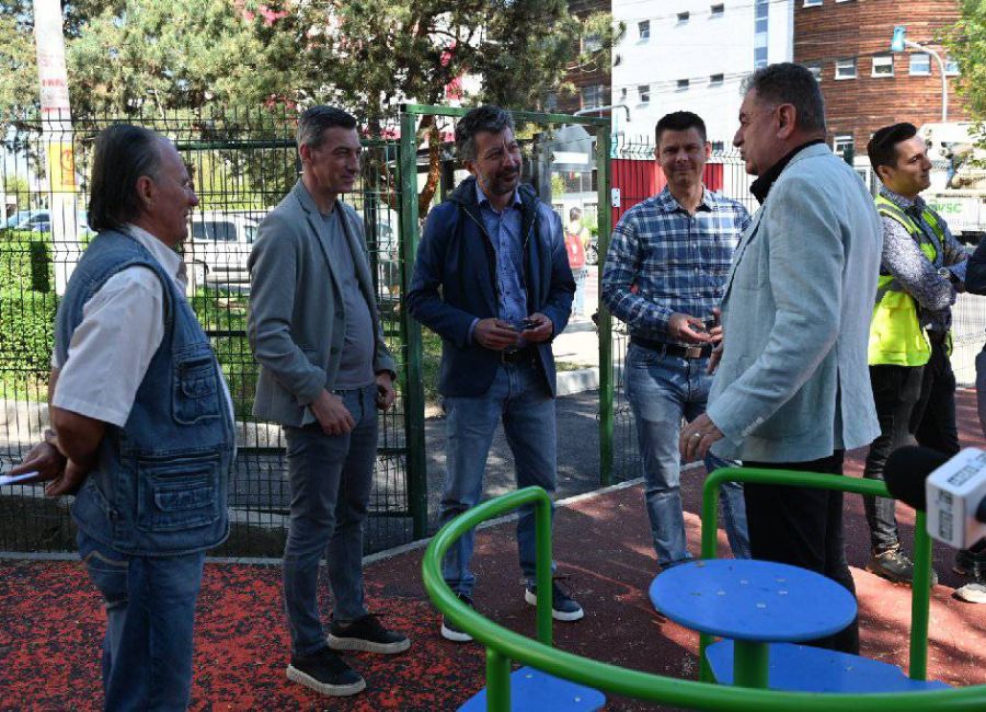 Municipiul Piteşti are un nou loc de joacă modern