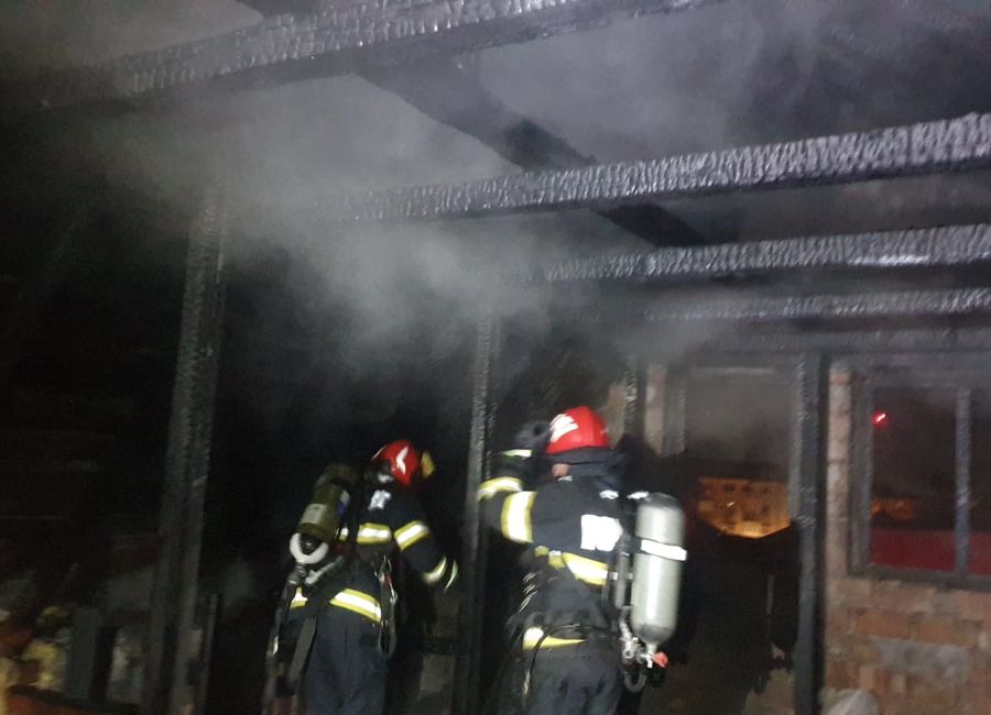 Incendiu URIAȘ în Argeș!