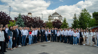 Unul dintre cei mai importanți lideri europeni, în Argeș alături de ministrul Muncii, Simona Bucura-Oprescu, și de președintele Consiliului Județean, Ion Mînzînă!