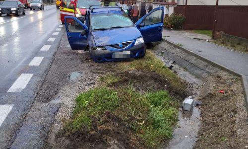 Accident în Argeș! A ajuns cu mașina în șanț