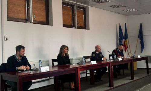 Prefectul de Argeș, mesaj adresat reprezentanților ISU Argeș: "Să fie eroii pe care toată lumea se bazează"