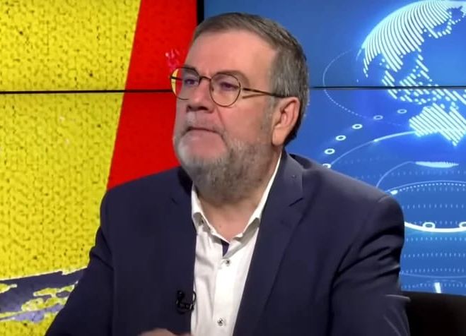 A murit analistul politic Bogdan Teodorescu!