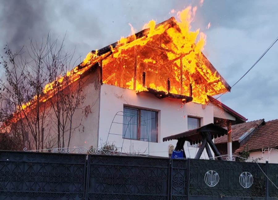 TRAGEDIE în Argeș! S-a SINUCIS în casa fostei concubine!