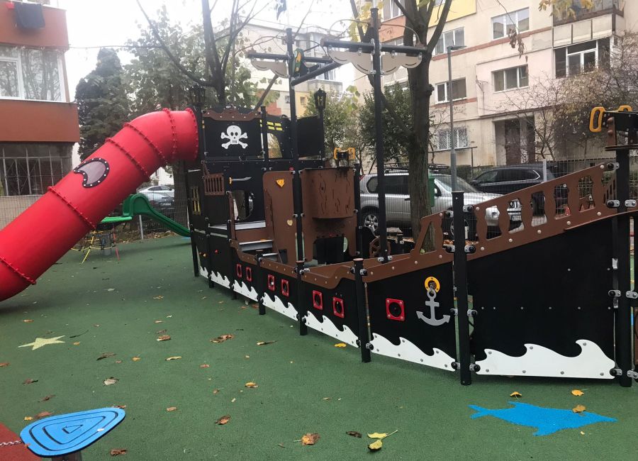 Loc de joacă modern în cartierul Tudor Vladimirescu!