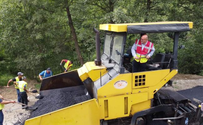 Ion Mînzînă: "Modernizăm și Dj 738 Mihăești - Poienarii de Muscel"
