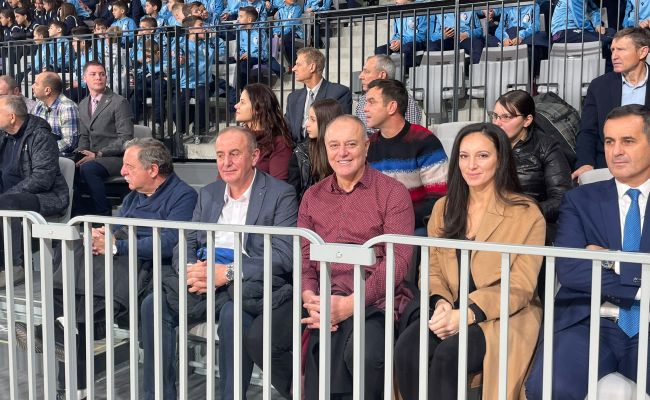 S-a INAUGURAT Sala Polvalentă Piteşti