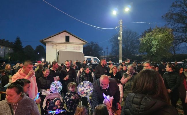Clipe de sărbătoare la Ștefănești! Primarul Nicolae Velcea a aprins Focul lui Sumedru!