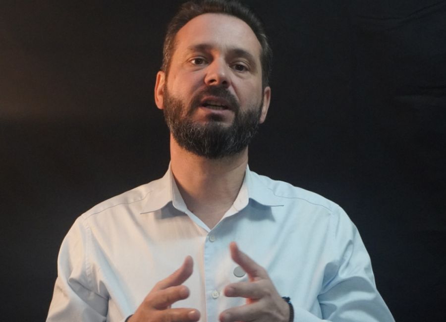 Mihai Coteț poate deveni PRIMAR PENTRU O ZI! Dacă se înscrie în programul "Școala altfel!"