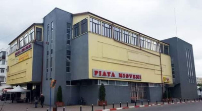 Piața Dacia din Mioveni, program special de sărbători