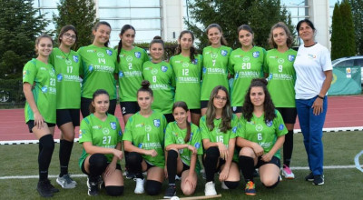 Meci cu trofeul pe masă pentru echipa de oină de la Dacia Mioveni