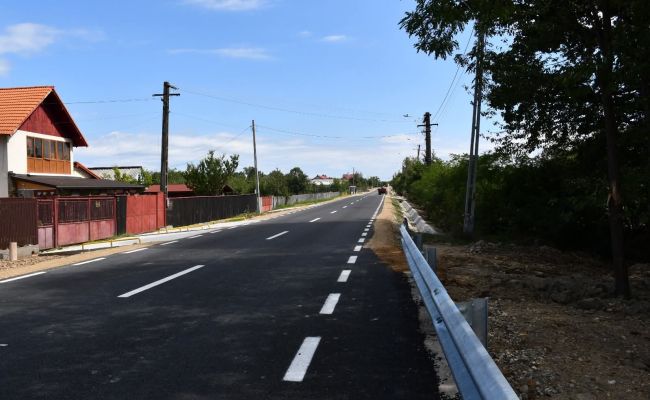 DJ 678B care leagă comunele Cuca (Argeș) și Dănicei (Vâlcea) a fost modernizat!