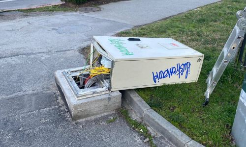 Un nou act de vandalism în Piteşti! Primarul Gentea, mesaj ferm