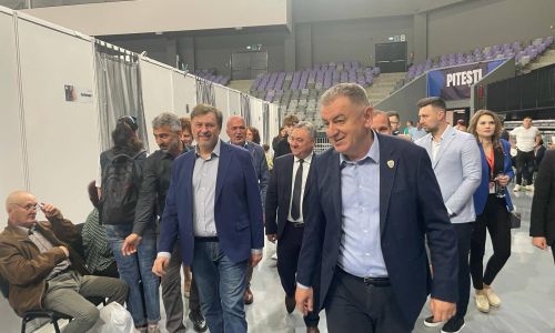 Primarul Gentea şi ministrul Rafila, la spitalul de campanie din Piteşti Arena