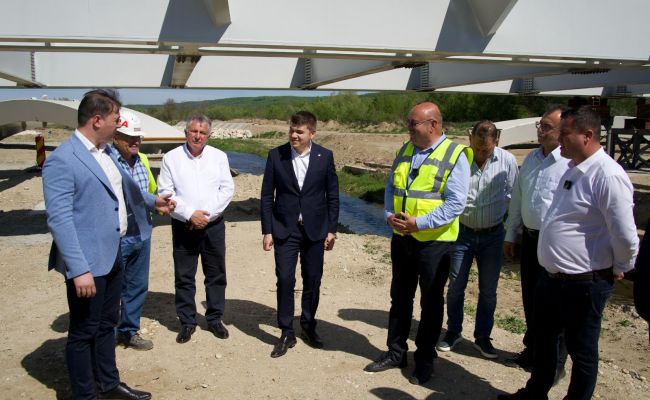 Ion Mînzînă: "Dezvoltăm infrastructura rutieră din Mioveni"
