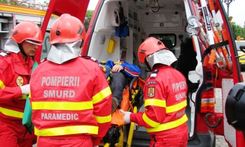 ACUM! Accident cu două maşini în Piteşti