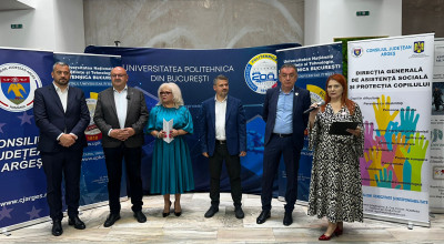 Ion Mînzînă și Cristian Gentea, la Târgul Serviciilor Sociale din Argeș