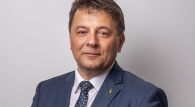 Investiţii importante în comuna Aninoasa! Primarul a semnat contractul!