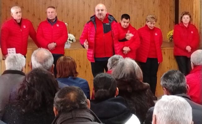Președintele Ion Mînzînă și echipa PSD Argeș, în mijlocul cetățenilor din Hîrtiești, Boteni, Mioarele, Poienarii de Muscel, Rătești, Căteasca, Oarja, Poiana Lacului, Uda. PSD are cel mai bun program de dezvoltare locală!