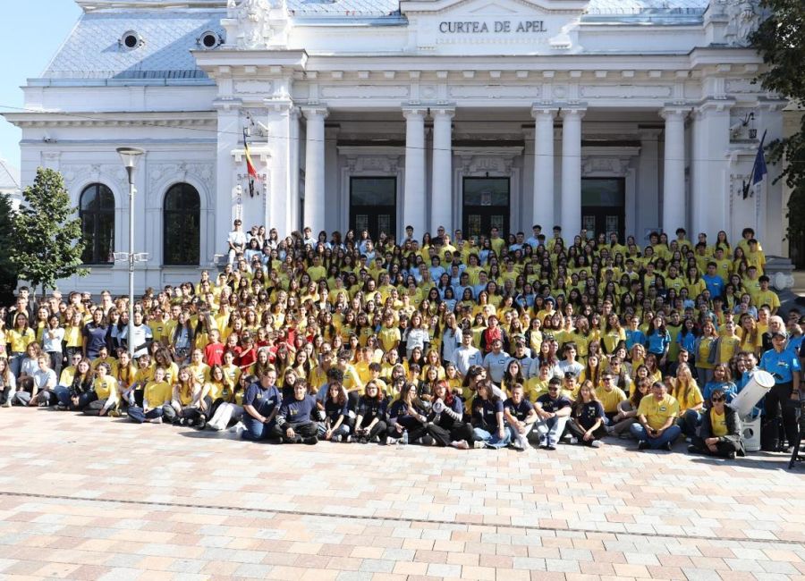 Piteşti Science Festival 2024 – hub al cunoaşterii şi creativităţii ştiinţifice în Piaţa Primăriei