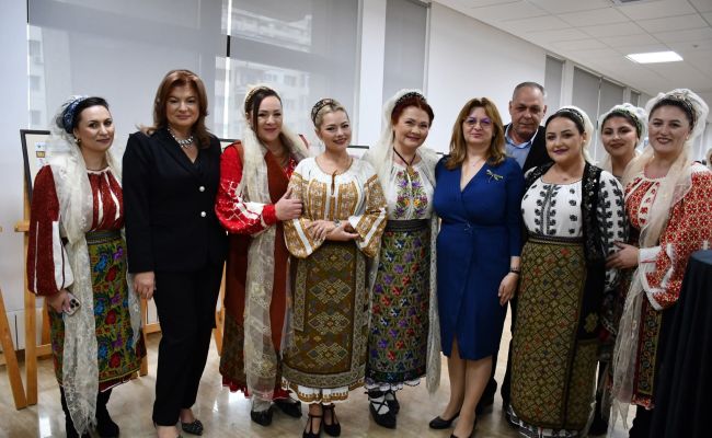 Momente emoționante la 70 de ani de activitate ai Orchestrei „Doina Argeșului”