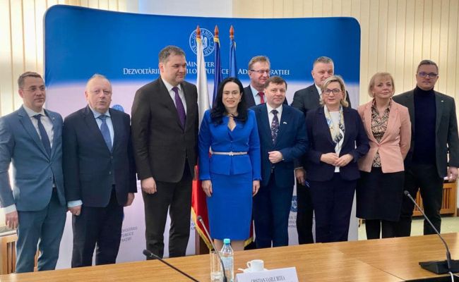 Simona Bucura Oprescu, dezbateri cu parlamentarii polonezi