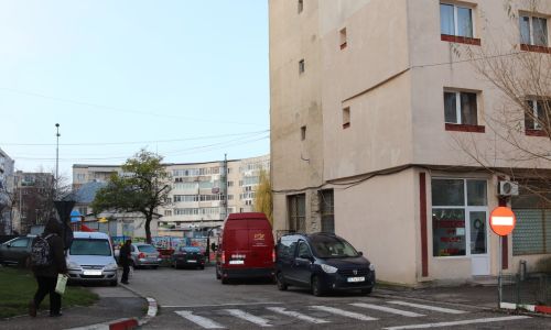 Atenție, șoferi! Au fost montate noi semne de circulație în Mioveni