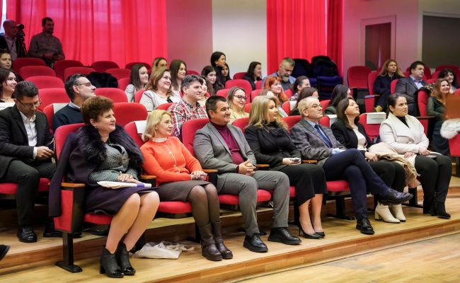 Vicepreședintele Consiliului Județean Argeș, Adrian Dumitru Bughiu:  "Proiectul PRIM STUD deschide tinerilor din medii defavorizate ușa către educația universitară"